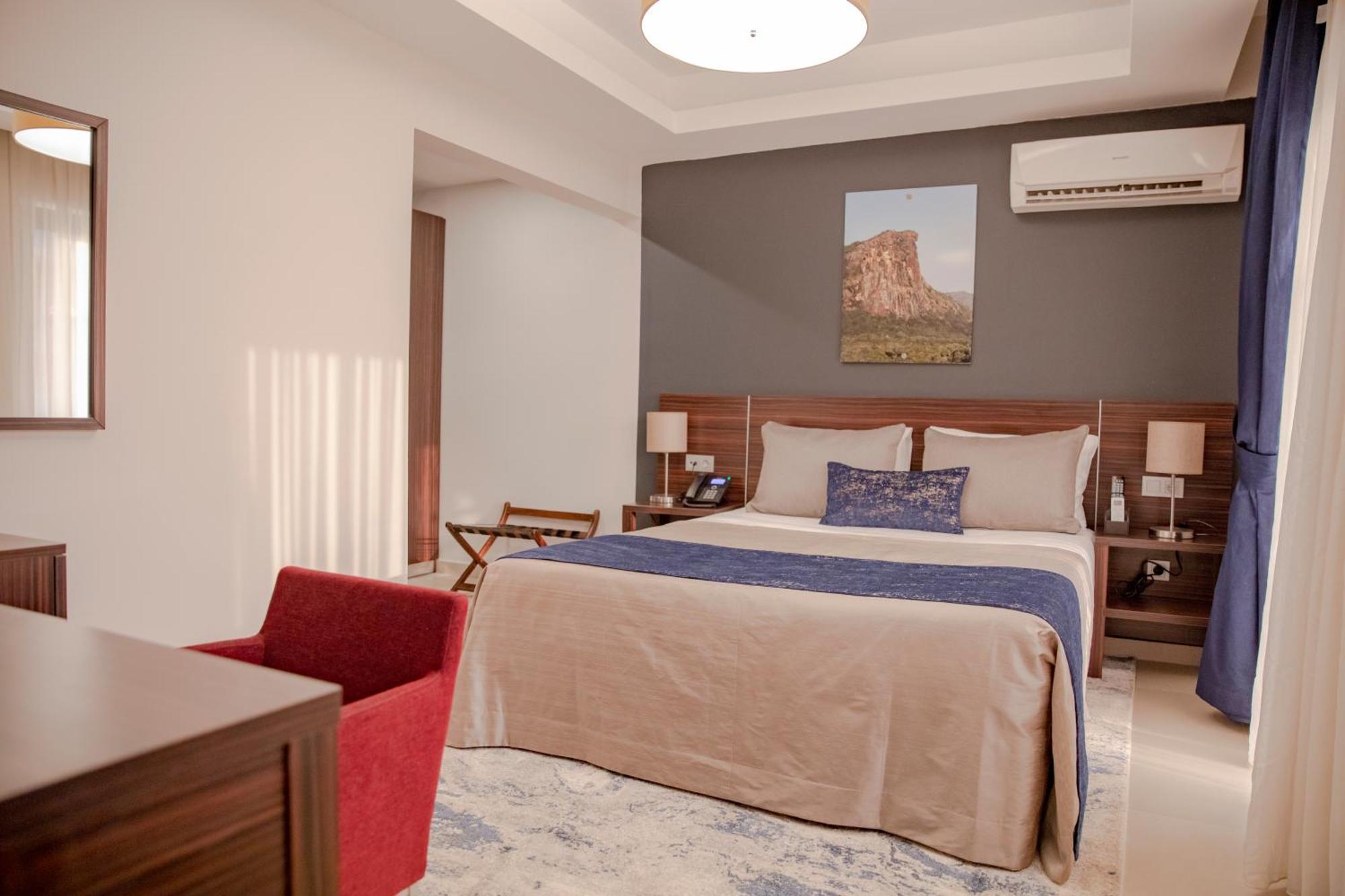 Souare Premium Hotel Conakry Buitenkant foto